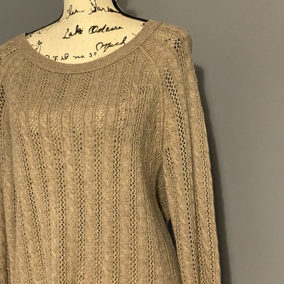 American Eagle Knit Sweater - Picture 3 of 9